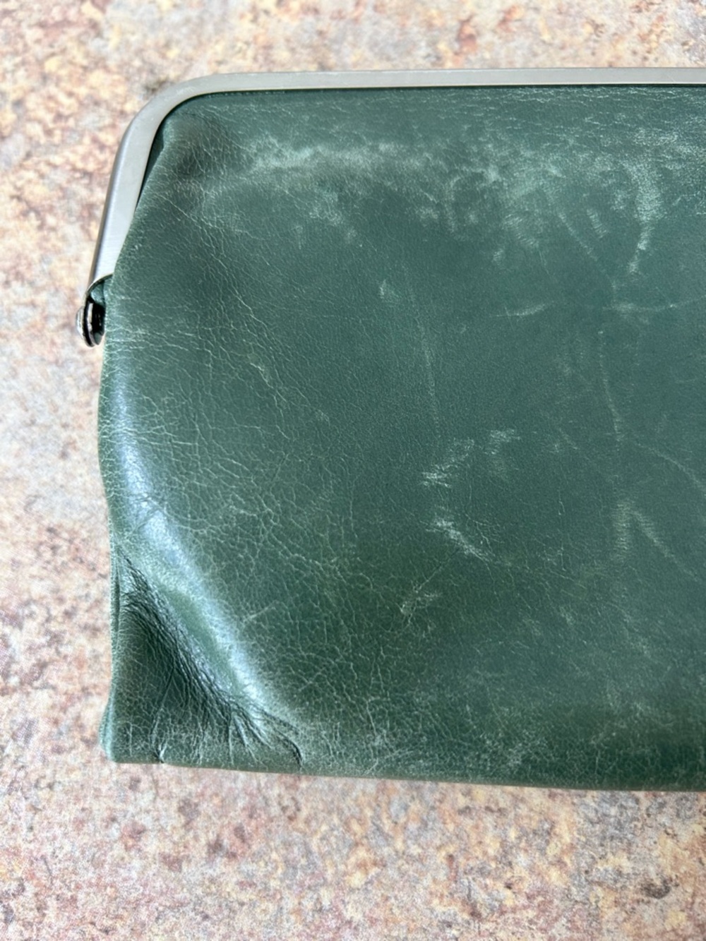 Hobo Distressed Olive Green Double Clasp Leather Wallet - Picture 9 of 10